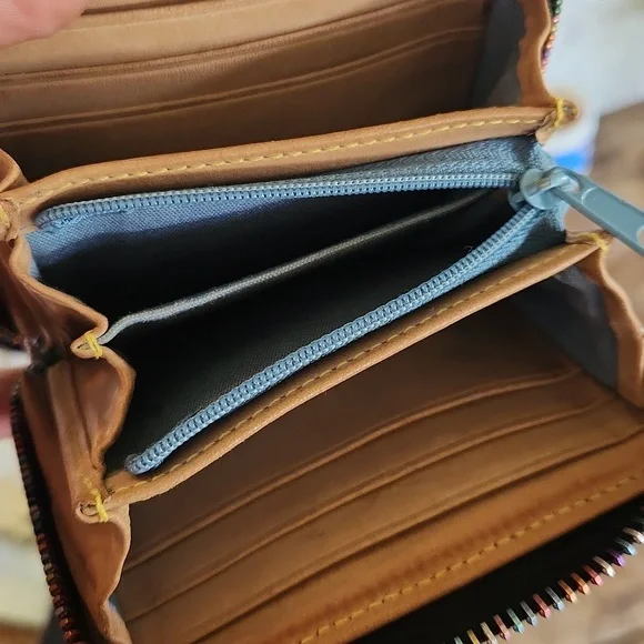 Y2K Dooney & Bourke Heart Pattern Wallet - Picture 8 of 10